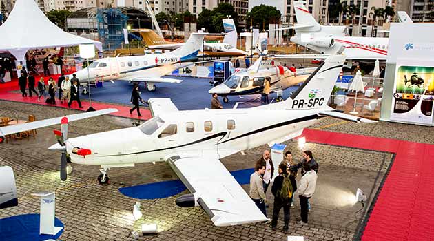 Aviação , Área de exposição durante a Labace 2013 (Foto: divulgação)